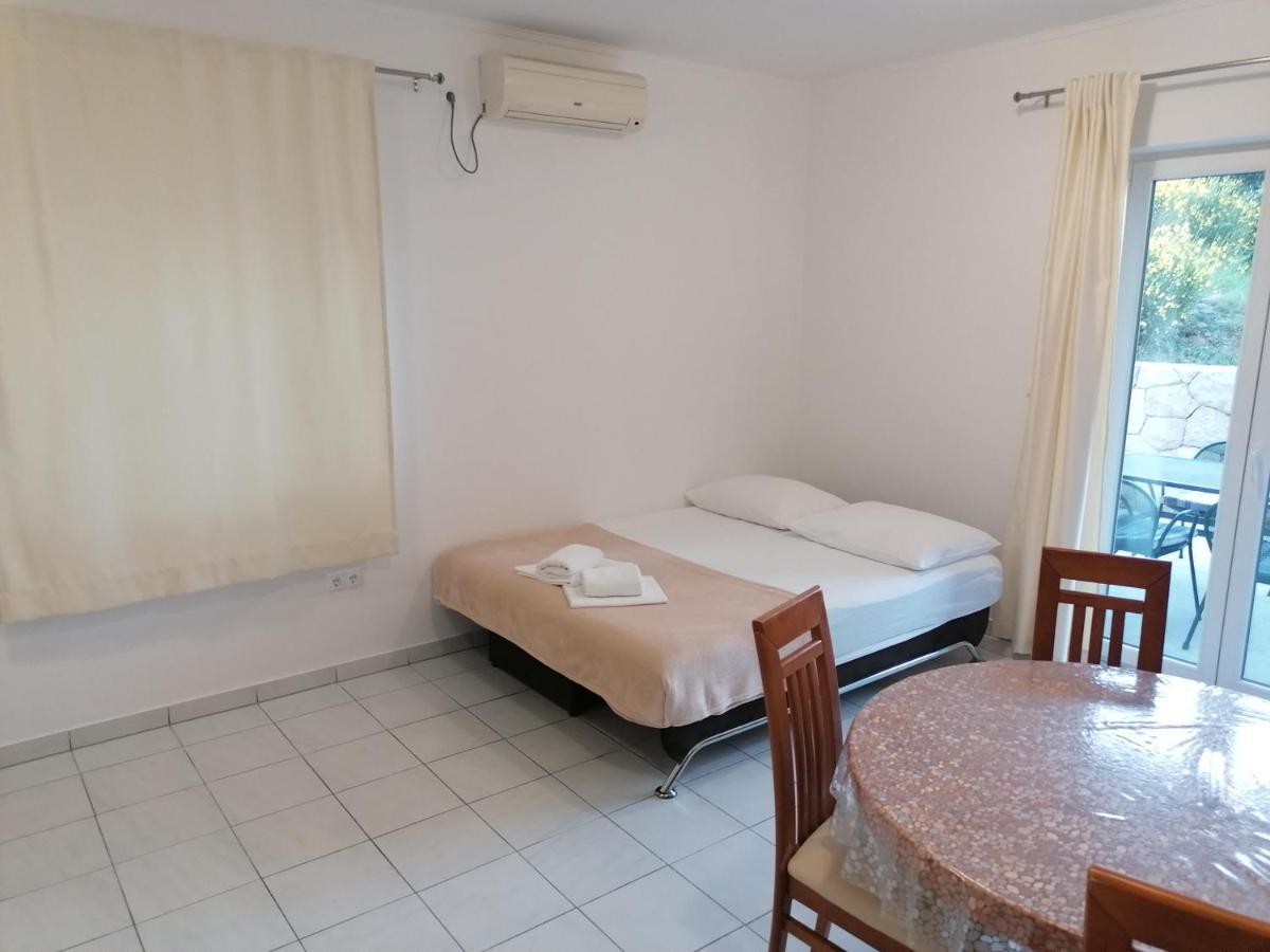 Apartments Dinko Duće Extérieur photo
